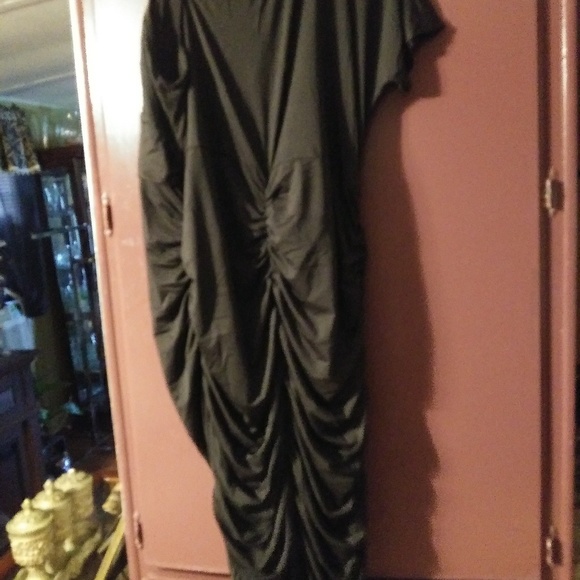 Dress - Picture 7 of 7